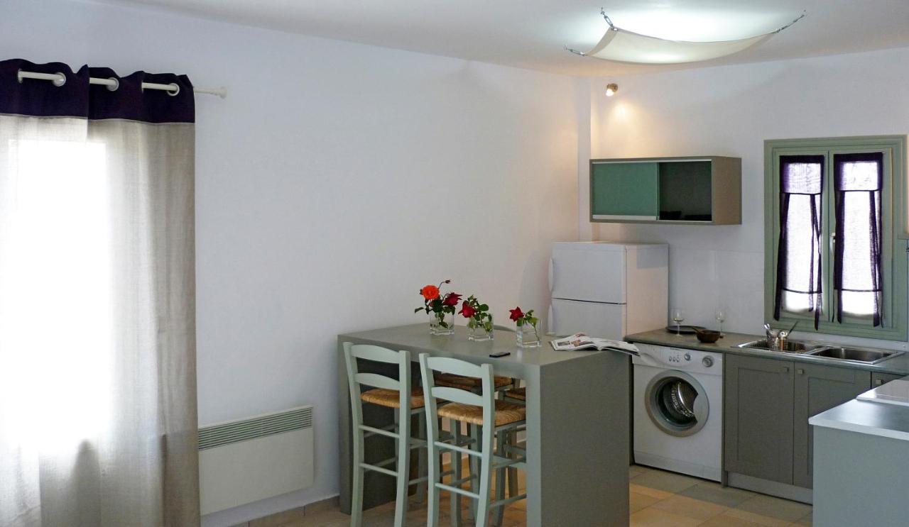 Anima Apartments Folégandros Esterno foto