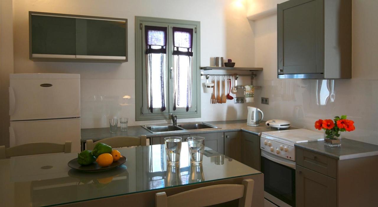 Anima Apartments Folégandros Esterno foto