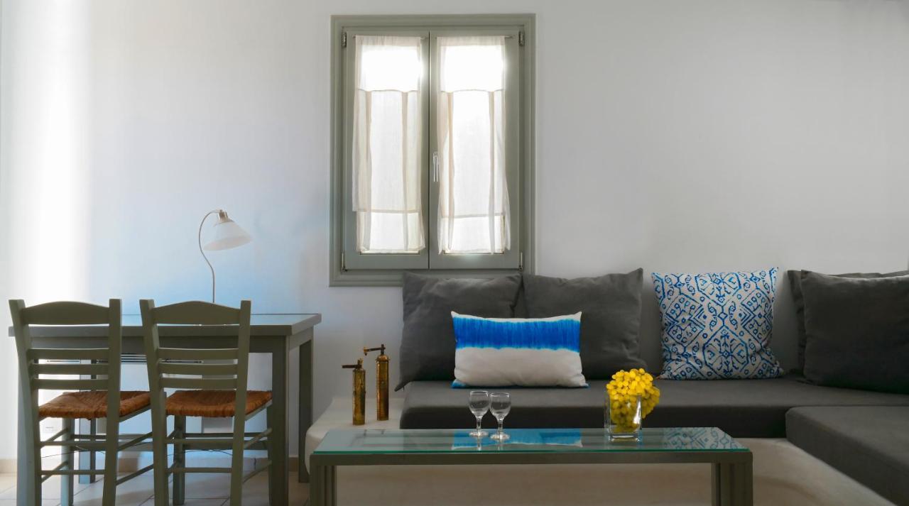 Anima Apartments Folégandros Esterno foto